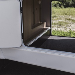 Riesengroße Heckgarage im Wohnmobil