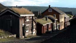 Die schöne alte Silbergrubenstadt Røros