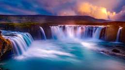 Godafoss Wasserfälle