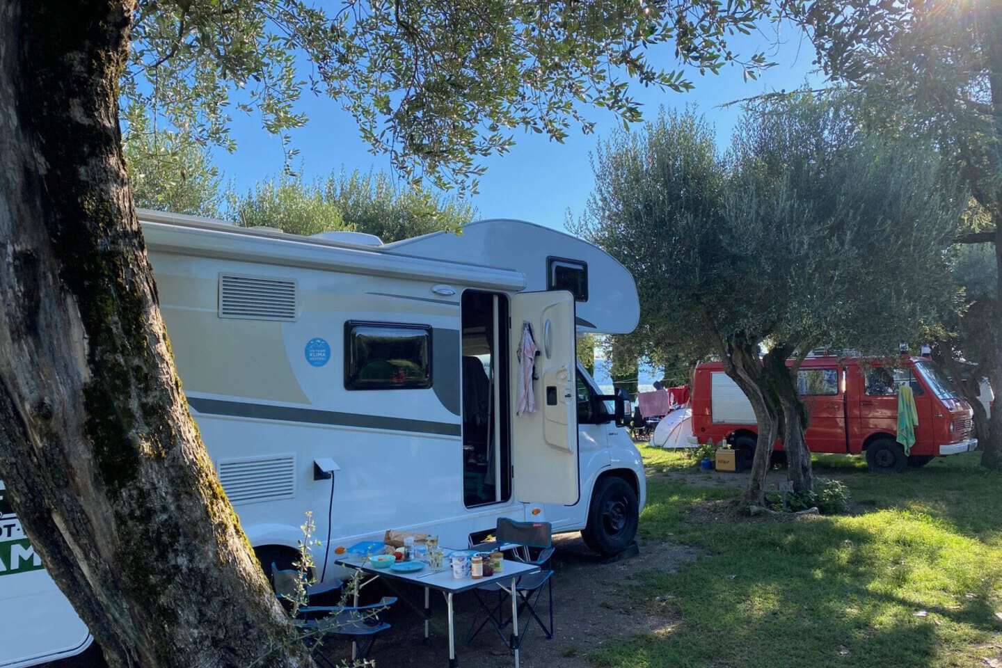 Camping auf der Landzunge, umspült vom Gardasee