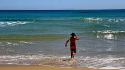 Badespass am Spiaggia Su Giudeu