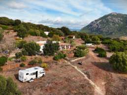 Der Agricampeggio Su Nuragheddu aus der Drohnenperspektive