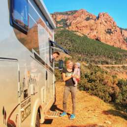 Elternzeit im Wohnmobil am Esterel Massif mit Baby