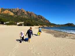 Aufgalopp zum Strandtag in Foxi Manna