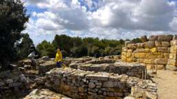 Hobby-Archäologen bei der Arbeit