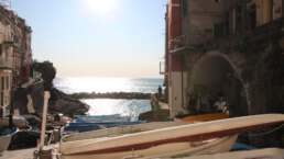 Cinque Terre: Fischerboote in Riomaggiore