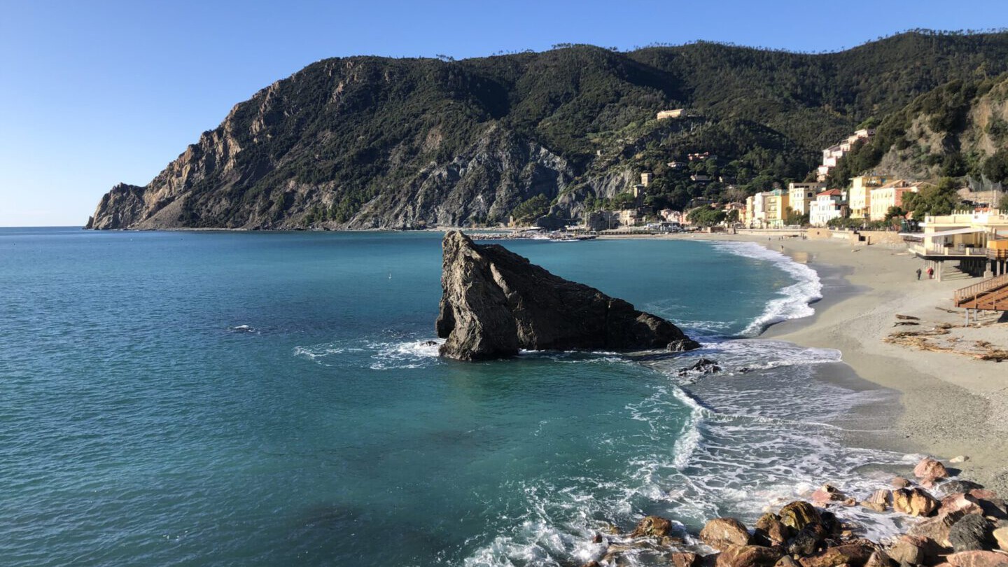 Cinque Terre: Strand von Monterosso al Mare