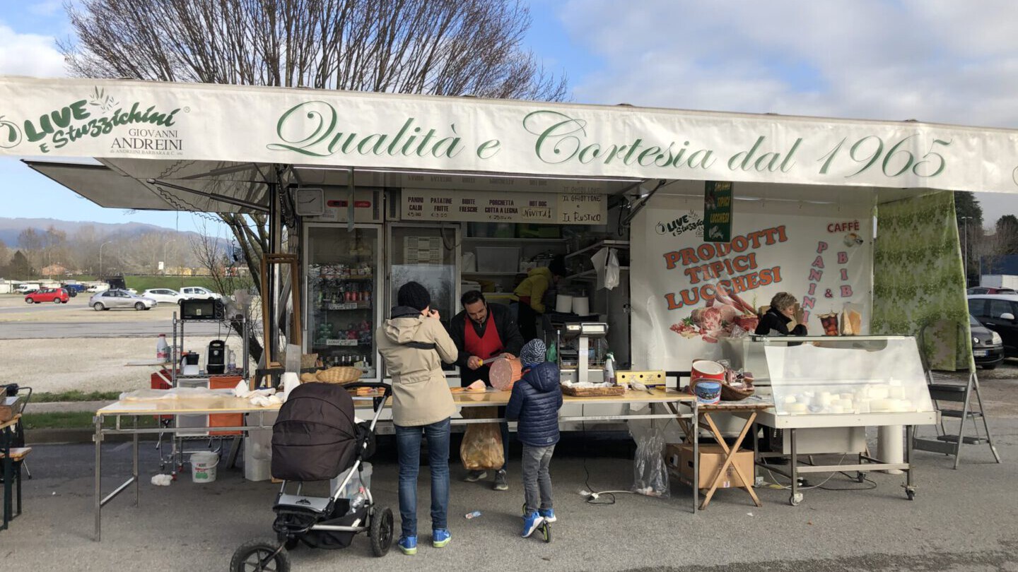 Lucca: Kulinarisches auf dem Markt