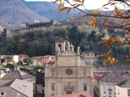 Das Castel Montebello thront über Bellinzona