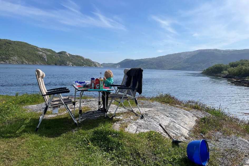 Norwegen - Picknick am Fjord - Campingtour 2023